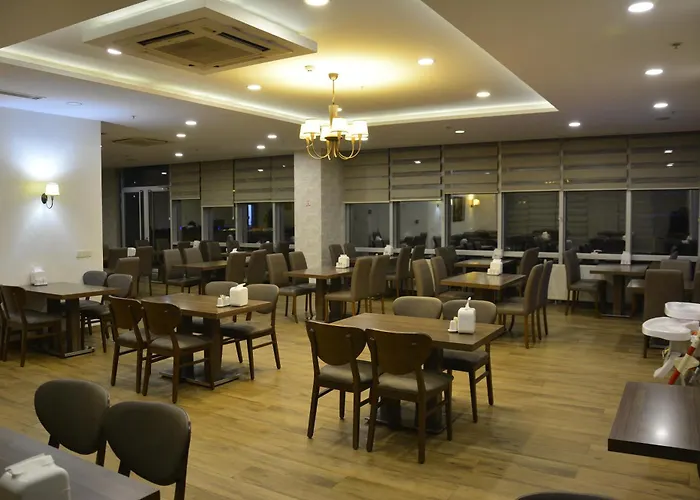 Sarissa Hotel